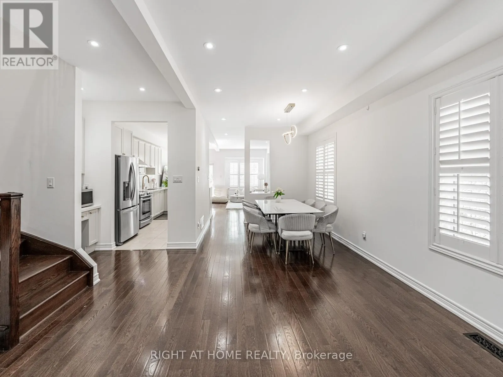 7326 GOLDEN MEADOW COURT