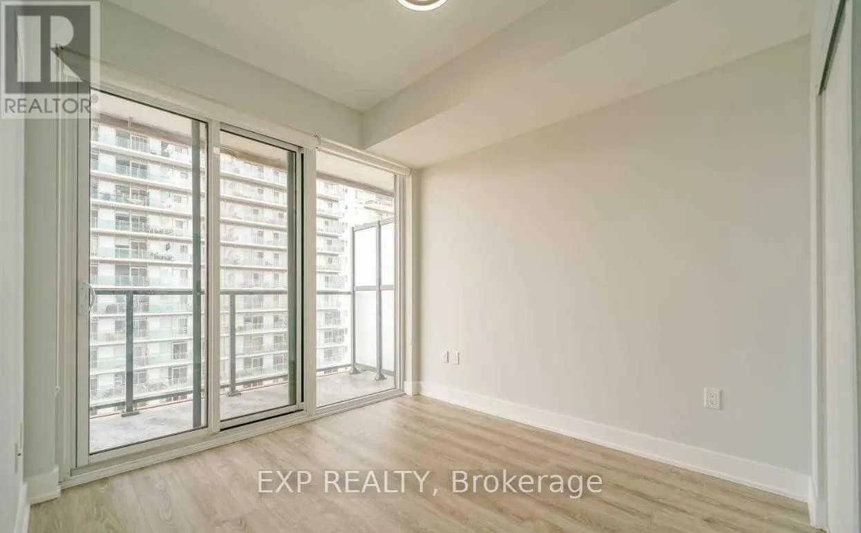 1514 - 30 SHORE BREEZE DRIVE
