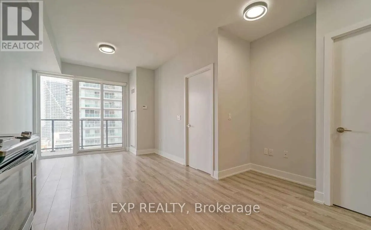 1514 - 30 SHORE BREEZE DRIVE
