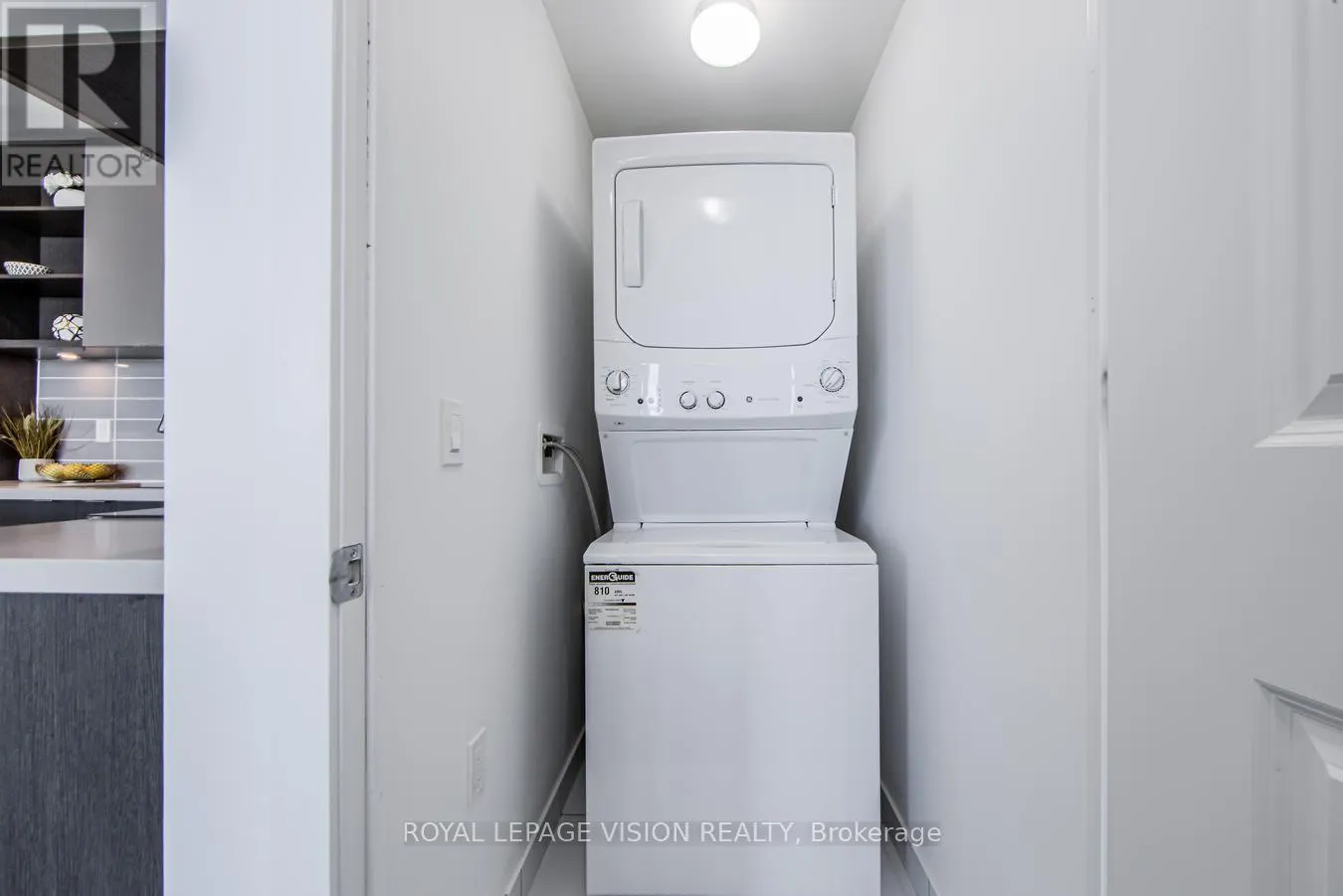 1009 - 4677 GLEN ERIN DRIVE