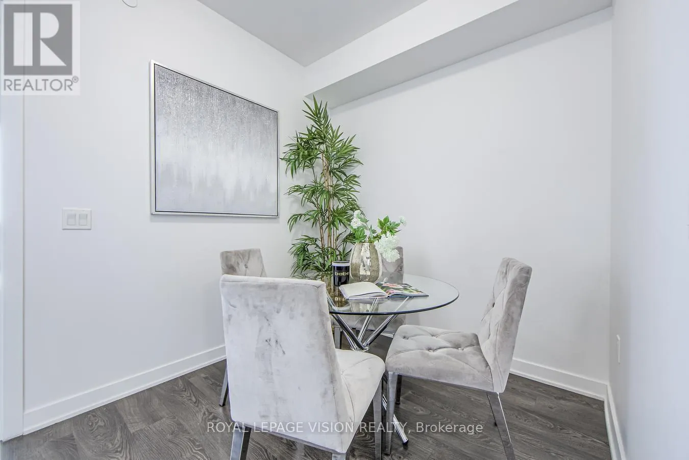 1009 - 4677 GLEN ERIN DRIVE