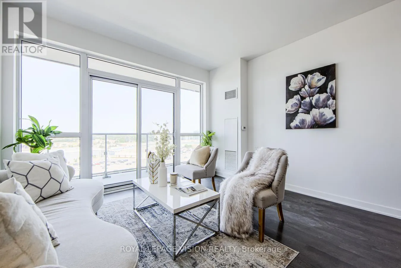 1009 - 4677 GLEN ERIN DRIVE