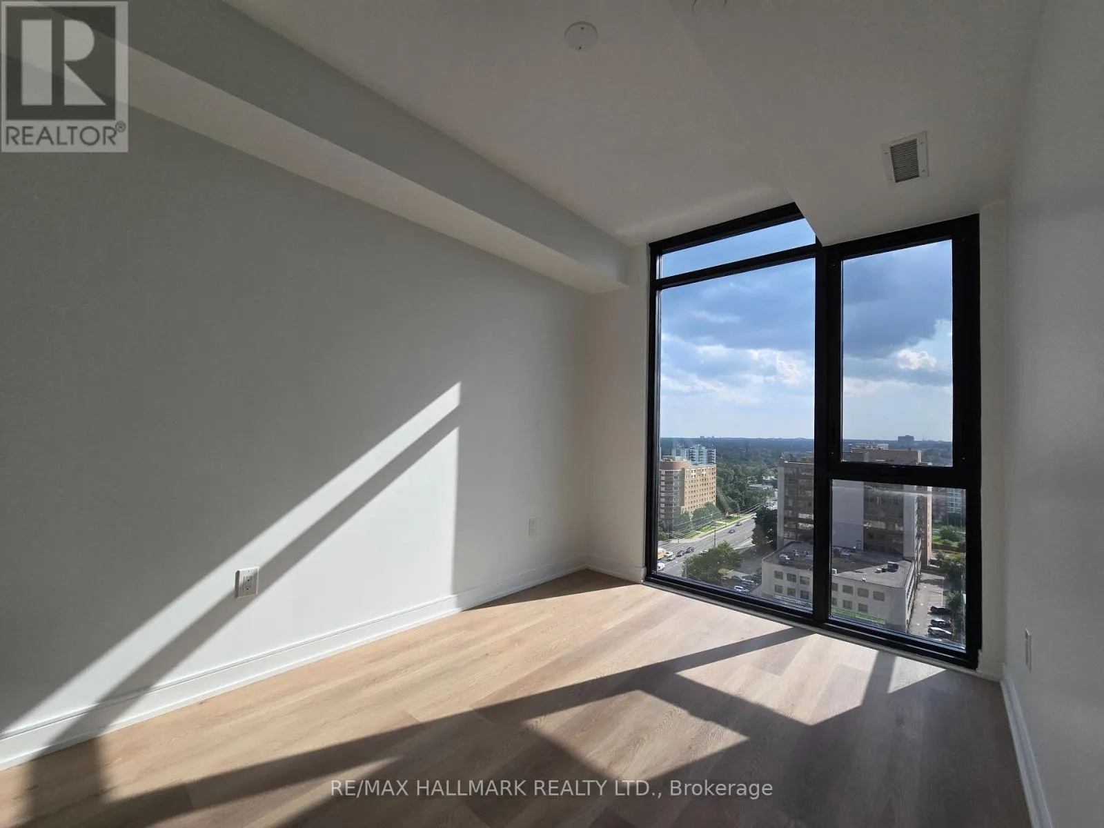 1510 - 3009 NOVAR ROAD