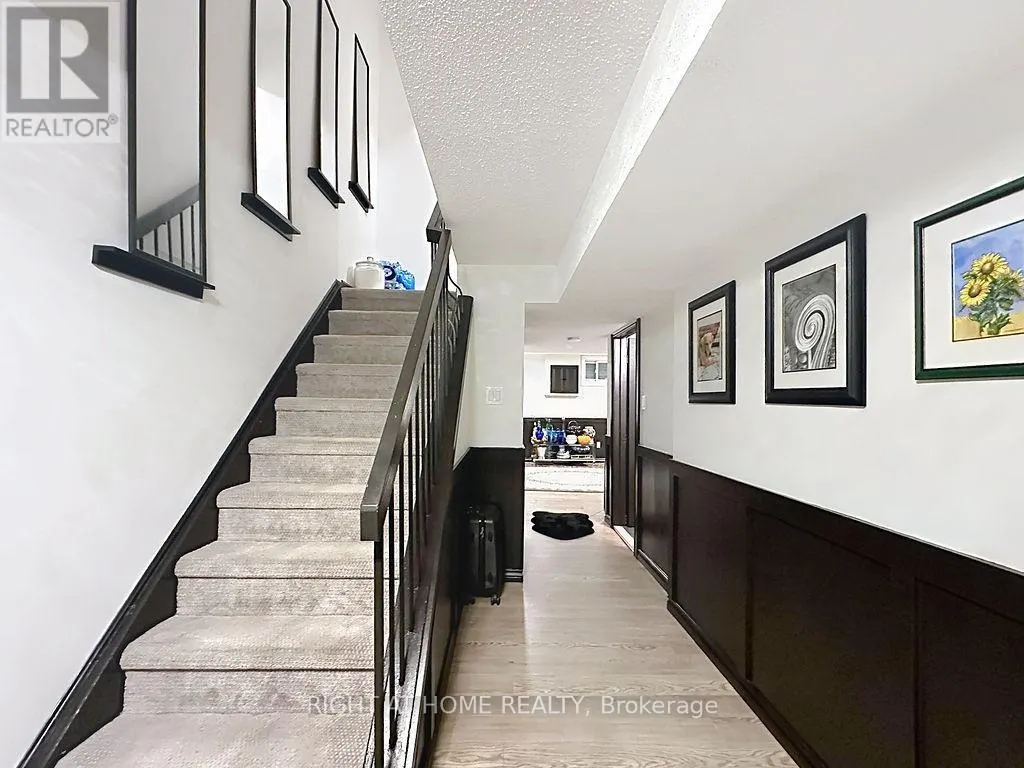 101 - 2120 RATHBURN ROAD E