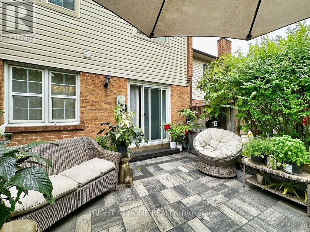 101 - 2120 RATHBURN ROAD E