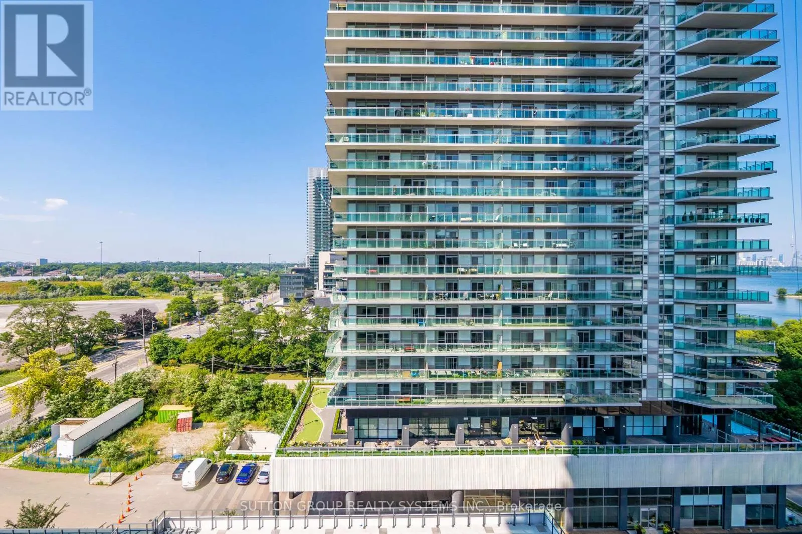 914 - 30 SHORE BREEZE DRIVE