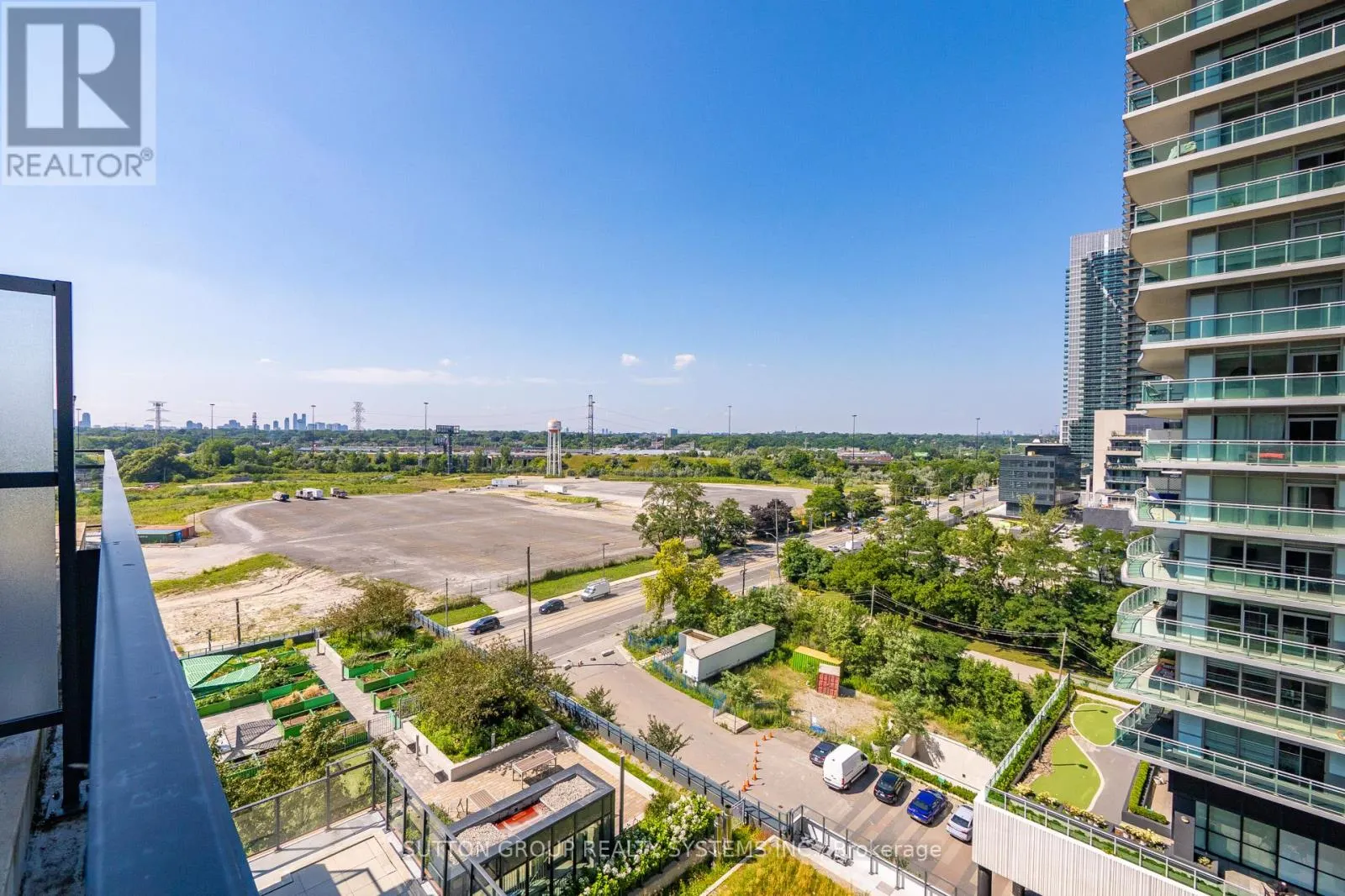 914 - 30 SHORE BREEZE DRIVE