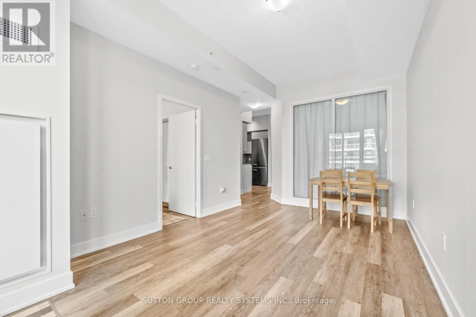 914 - 30 SHORE BREEZE DRIVE