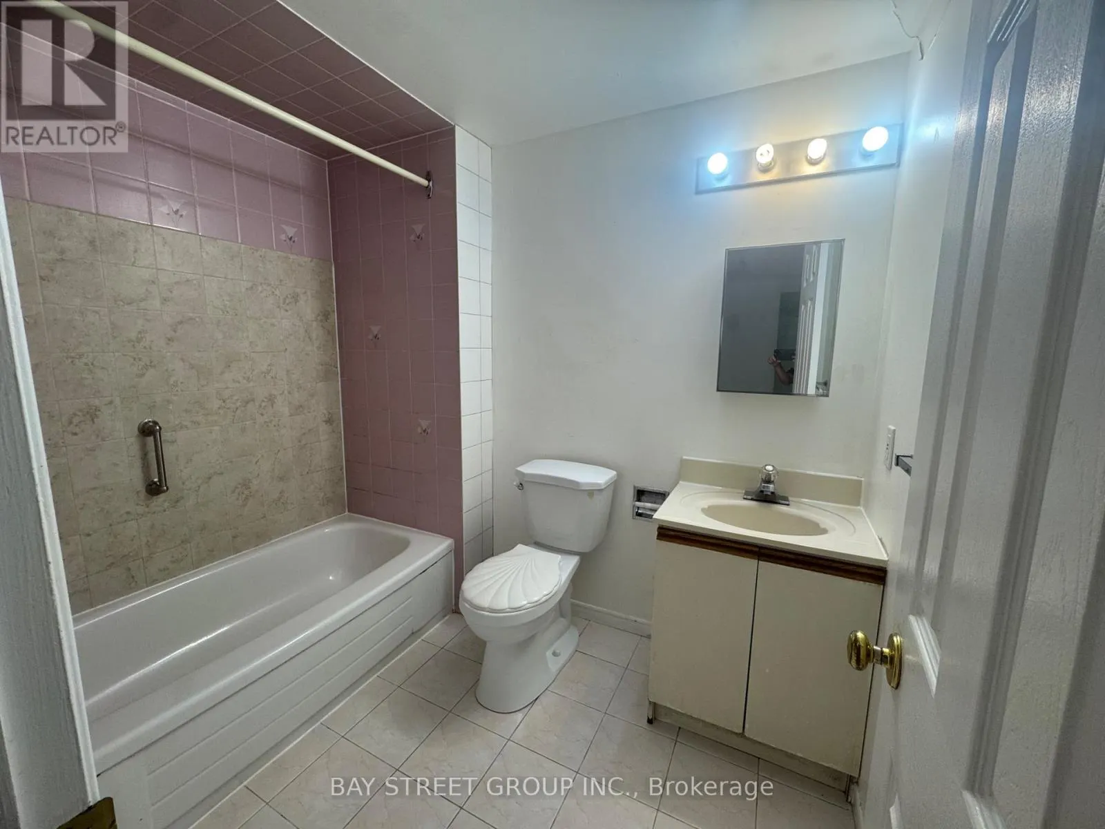 BASEMENT - 514 TURNBRIDGE ROAD