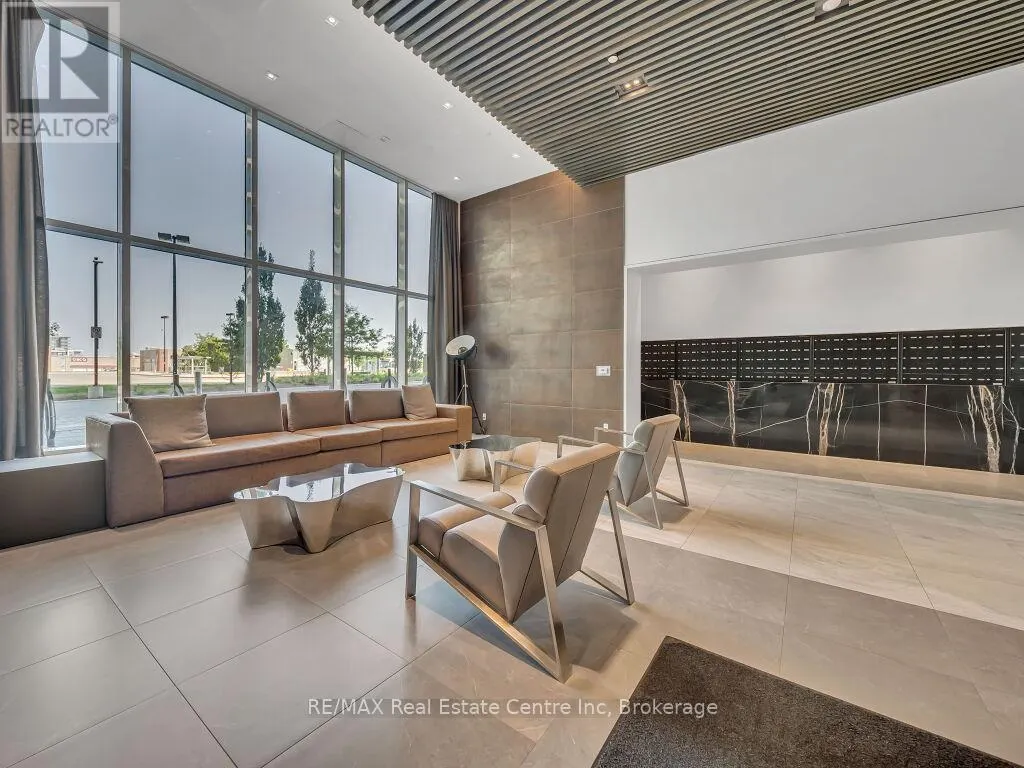 427 - 2486 TAUNTON ROAD, #427