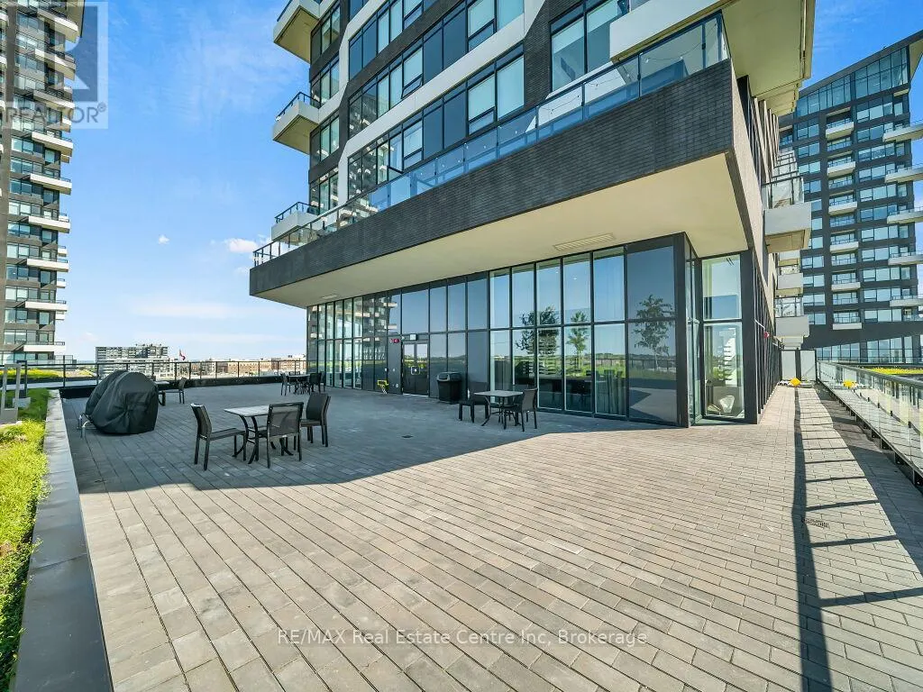 427 - 2486 TAUNTON ROAD, #427