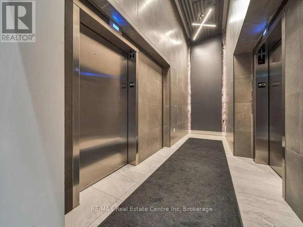 427 - 2486 TAUNTON ROAD, #427