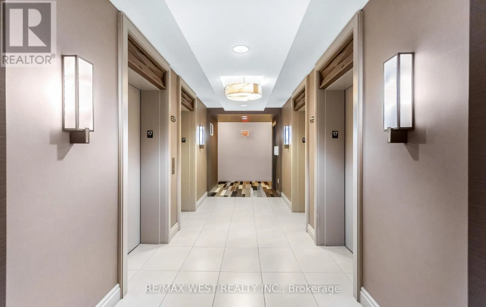 1709 - 385 PRINCE OF WALES DRIVE