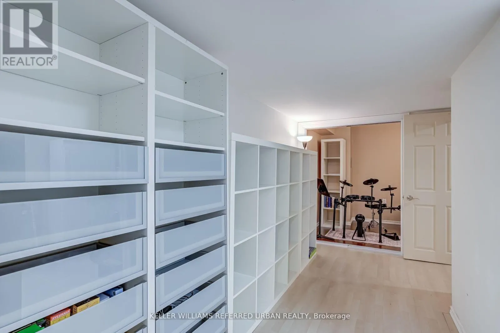 26 FOXMEADOW ROAD