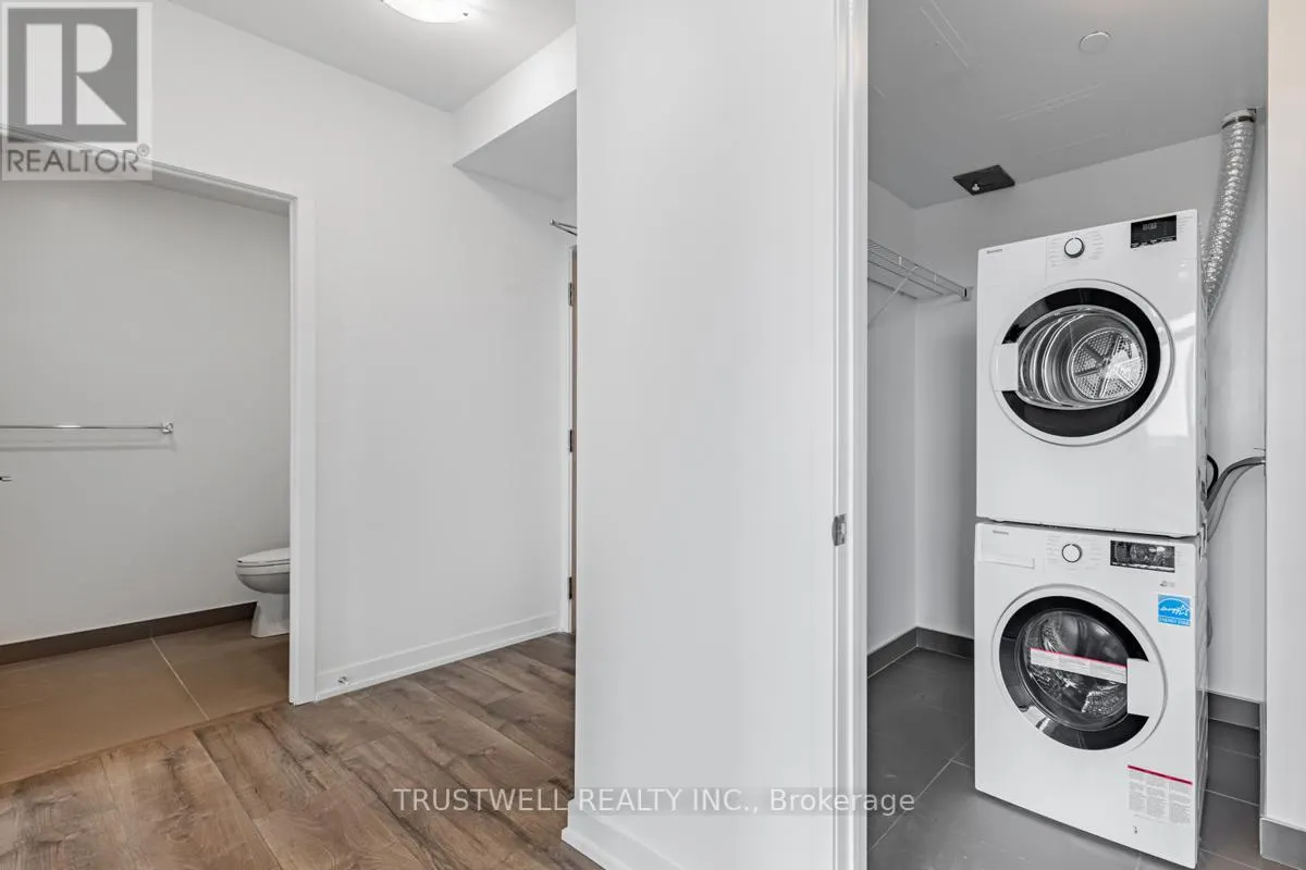 1107 - 1787 ST CLAIR AVENUE W