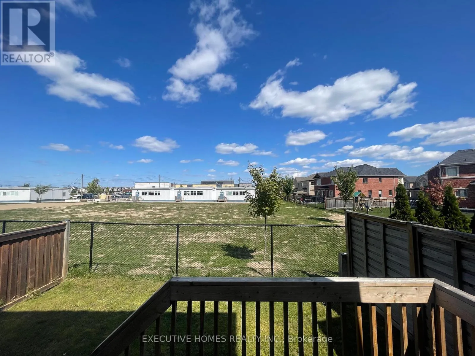 1457 CHRETIEN STREET