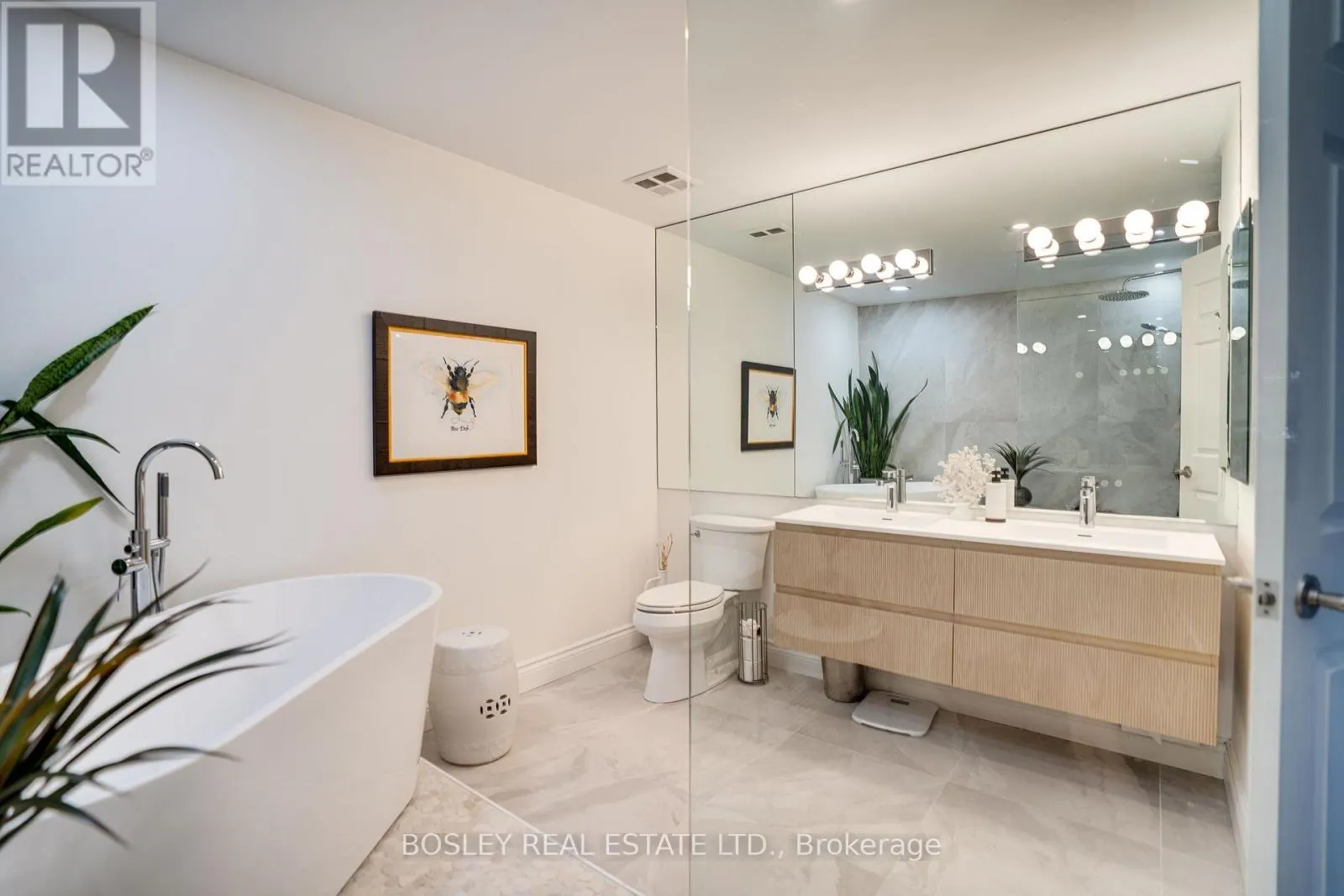 PH08 - 5229 DUNDAS STREET W