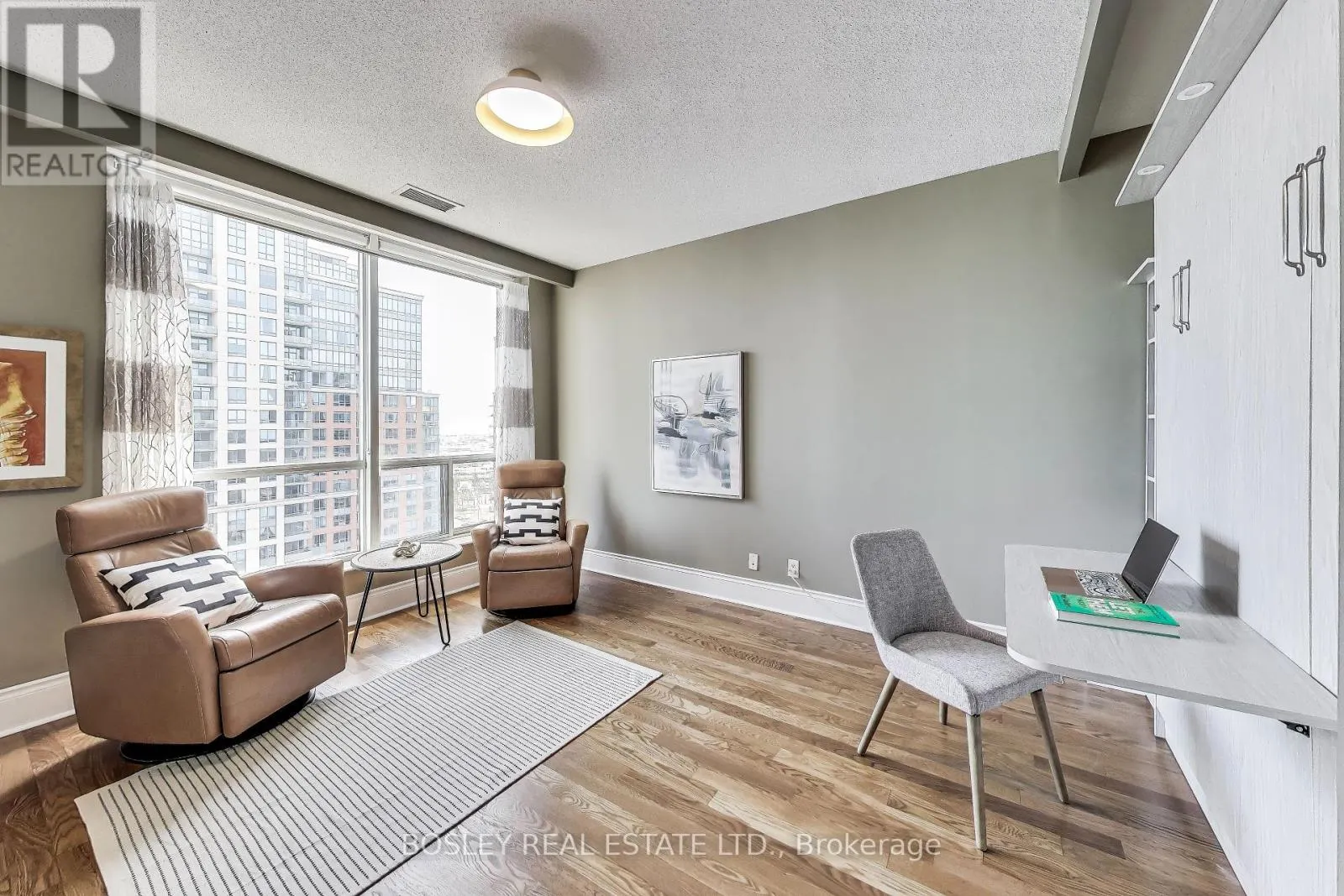 PH08 - 5229 DUNDAS STREET W