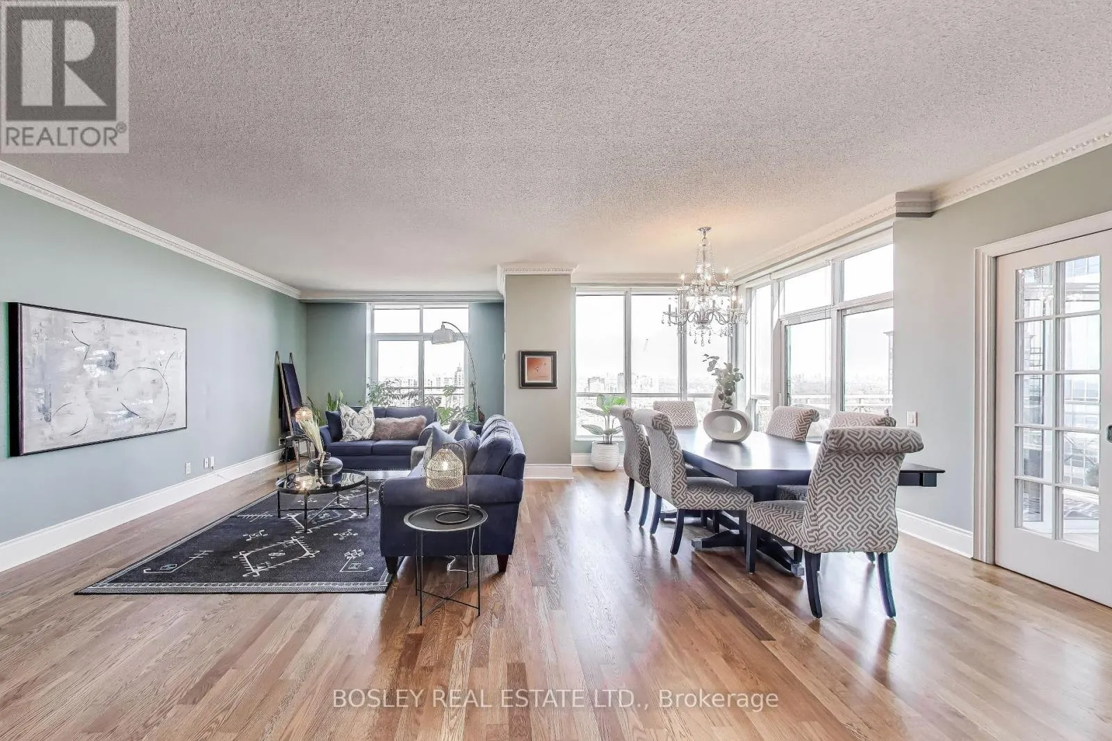 PH08 - 5229 DUNDAS STREET W