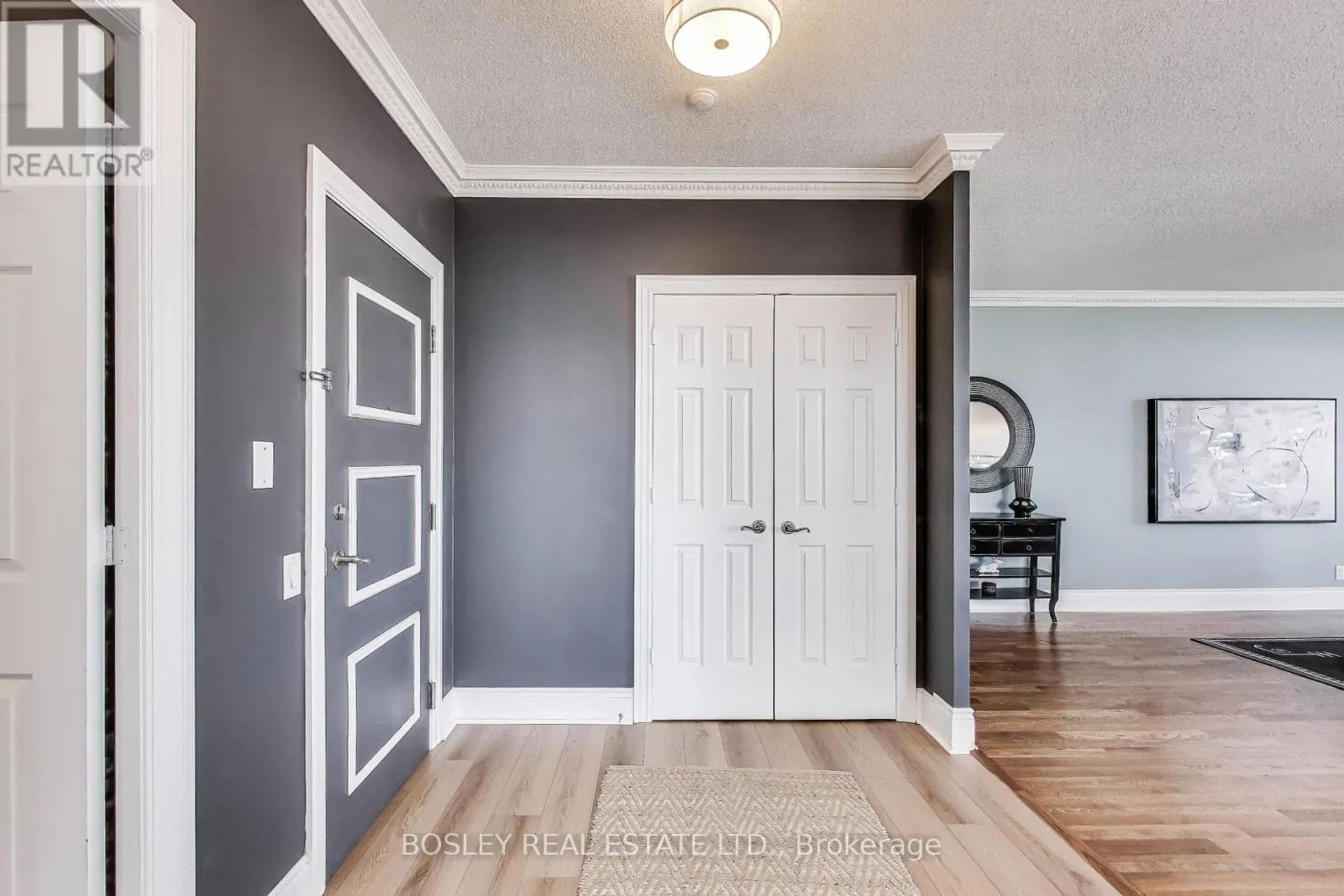 PH08 - 5229 DUNDAS STREET W