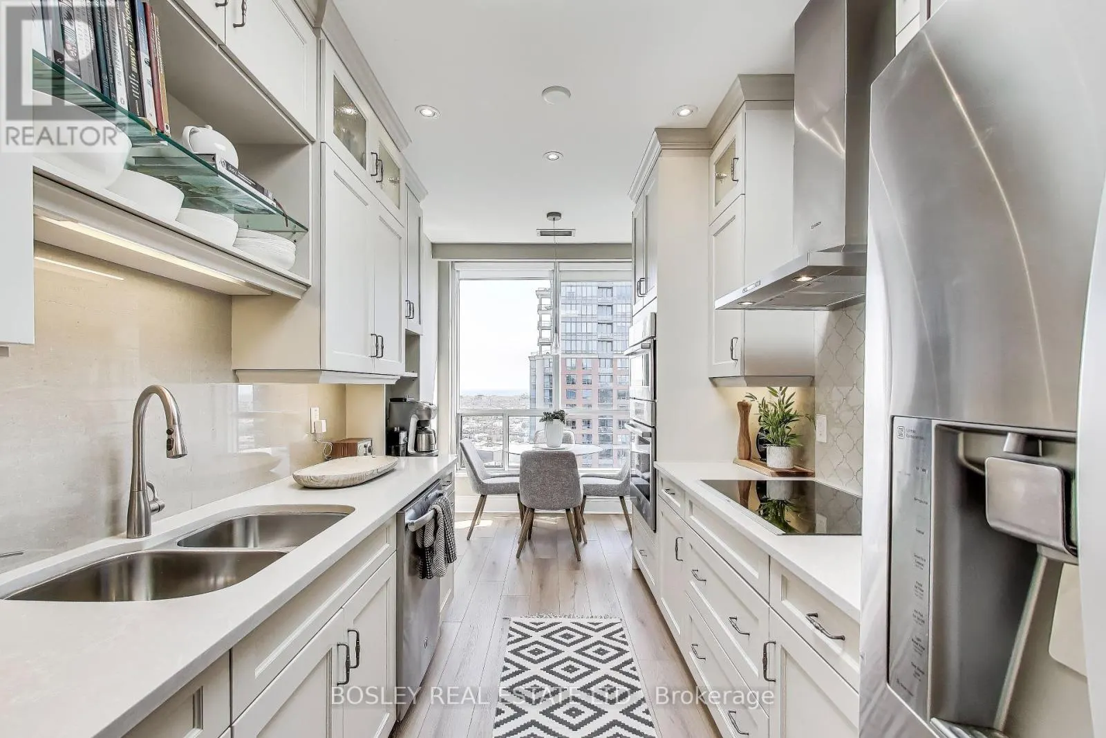 PH08 - 5229 DUNDAS STREET W
