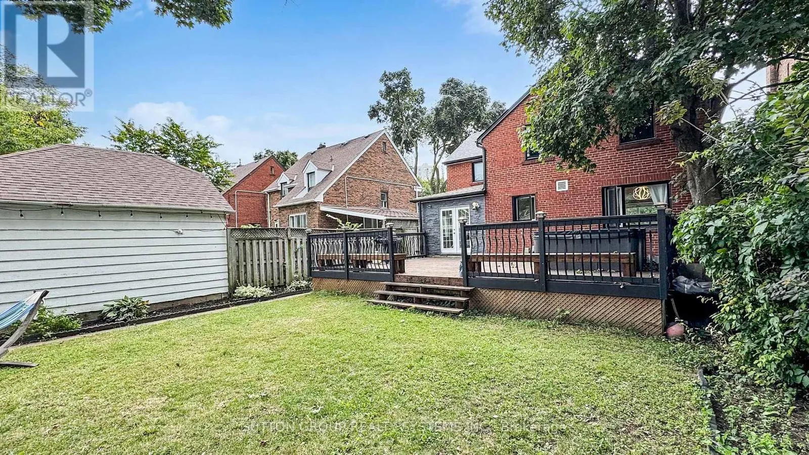 29 PEAREN STREET