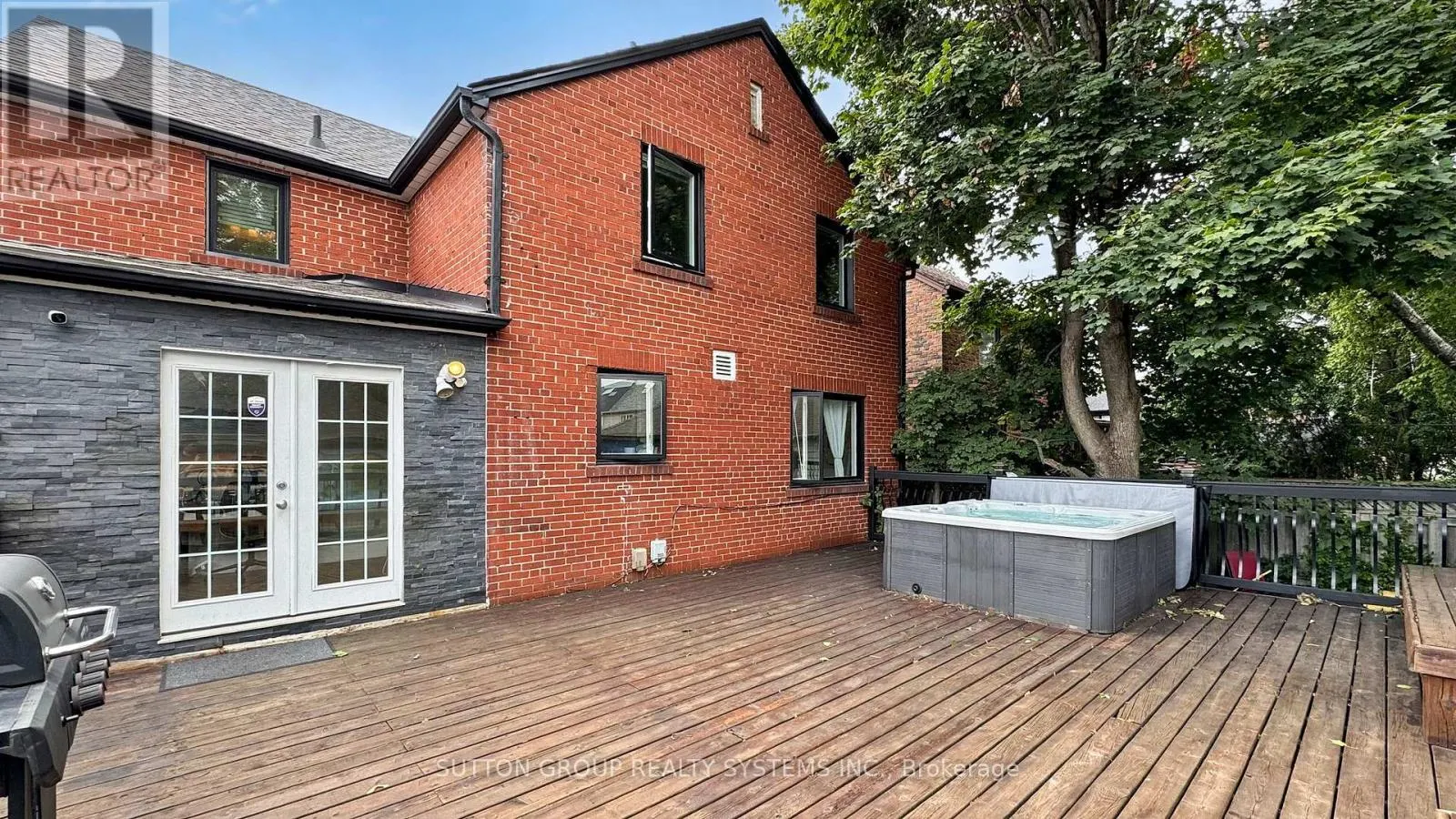 29 PEAREN STREET