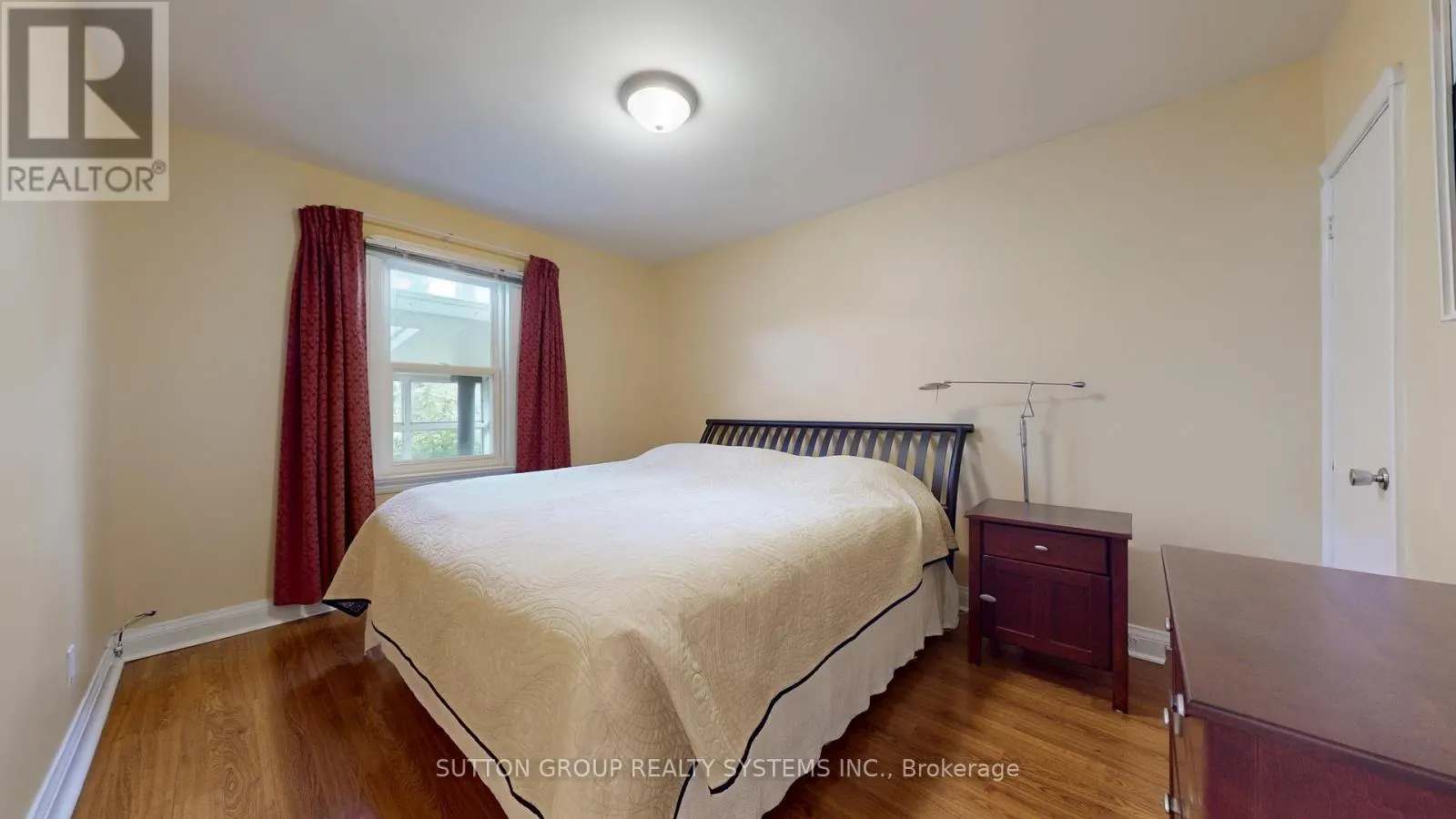 129 LONBOROUGH AVENUE