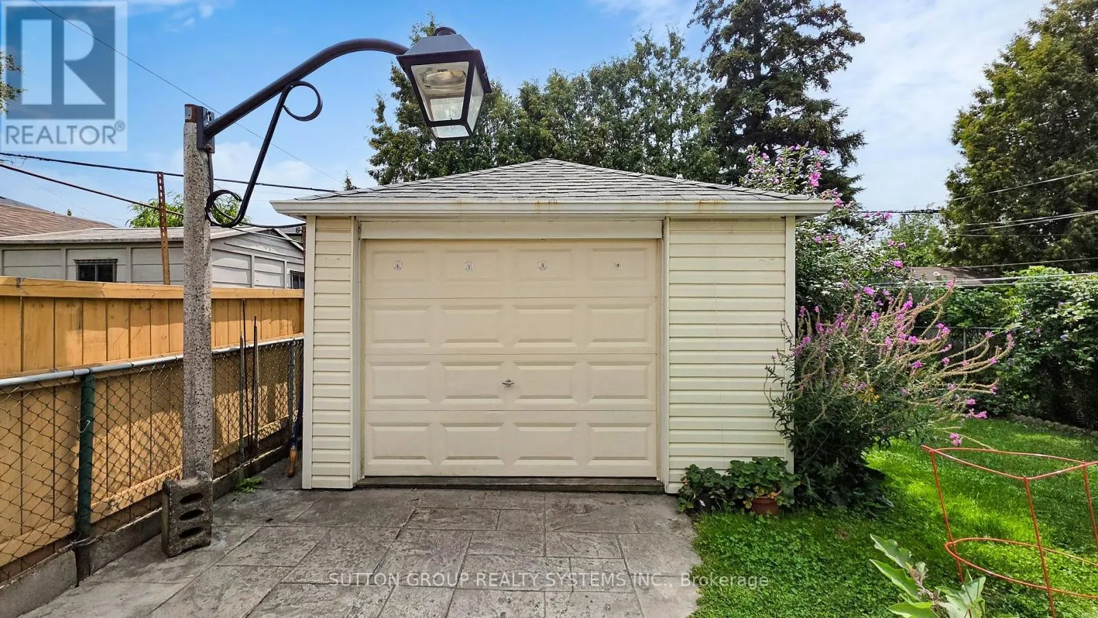 129 LONBOROUGH AVENUE