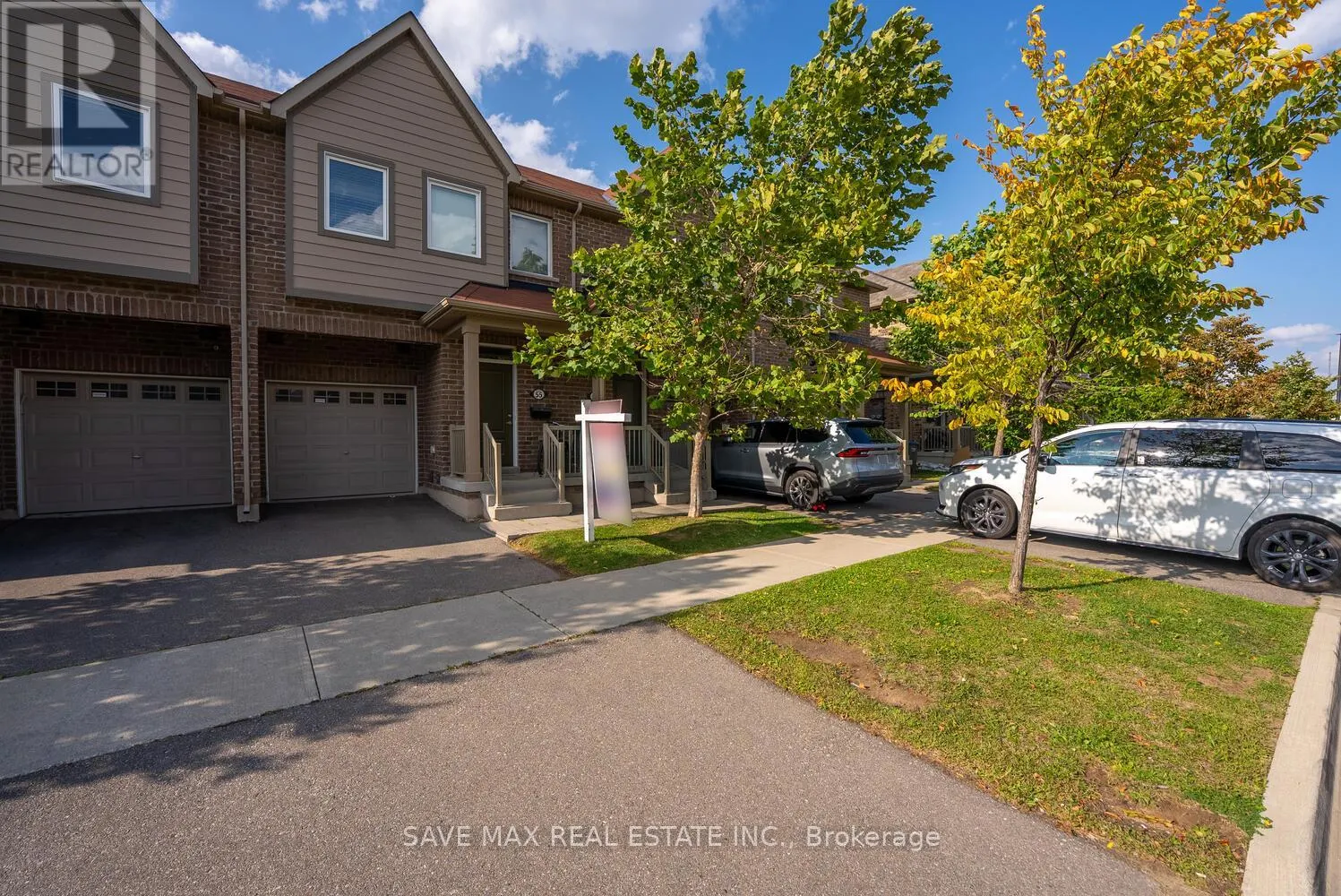 55 - 50 EDINBURGH DRIVE