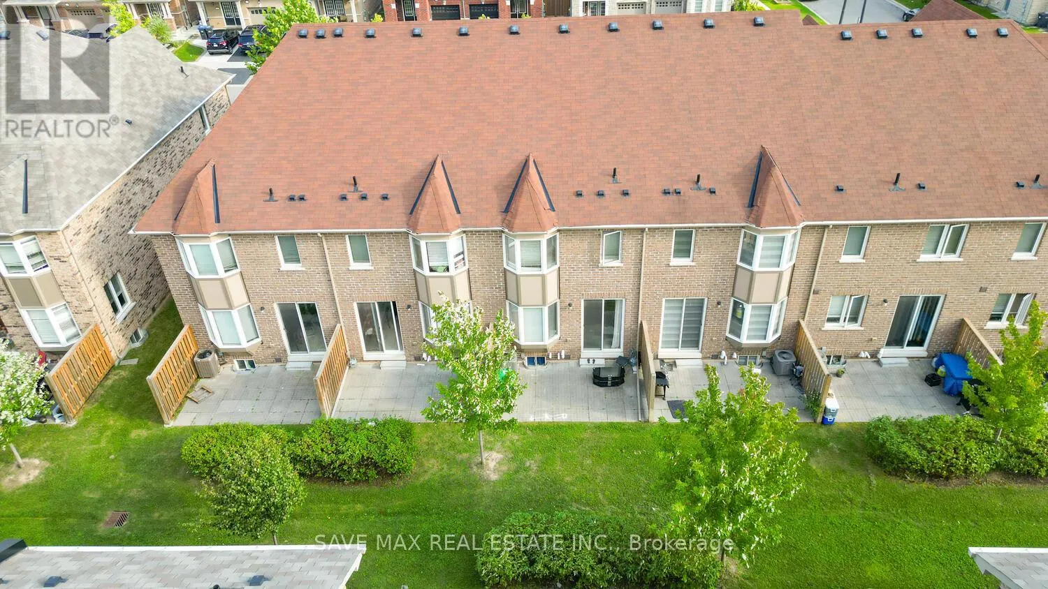 55 - 50 EDINBURGH DRIVE
