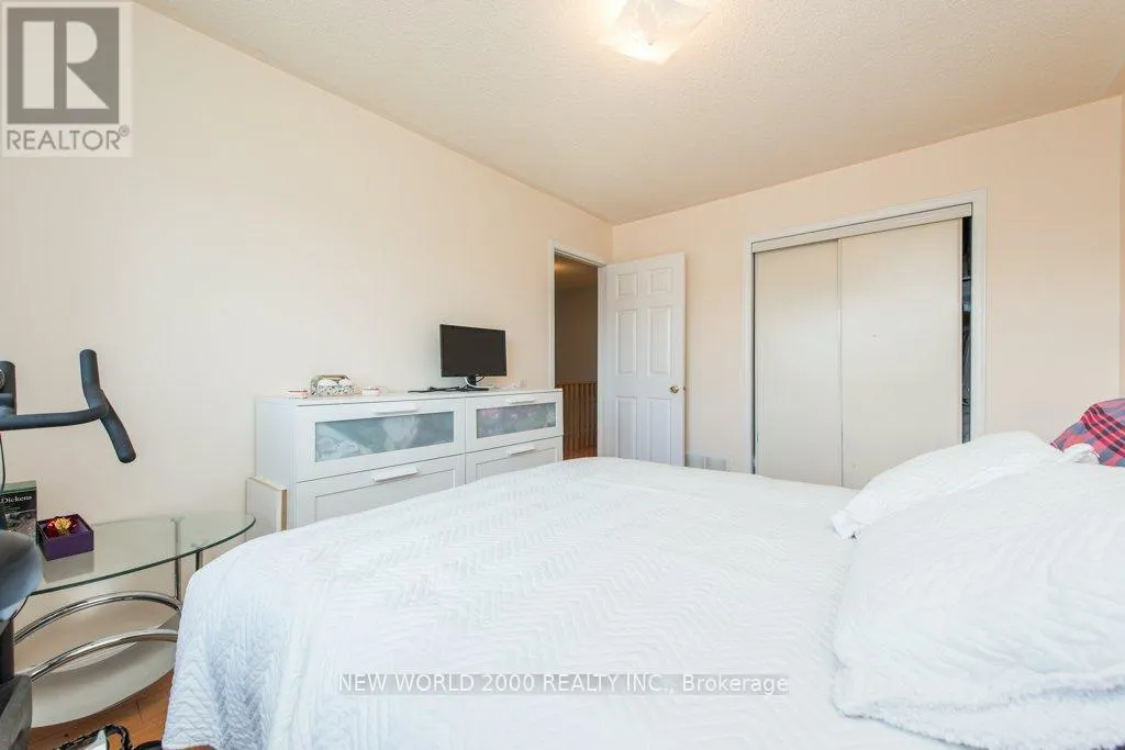 2D VIEW GREEN CRESCENT E