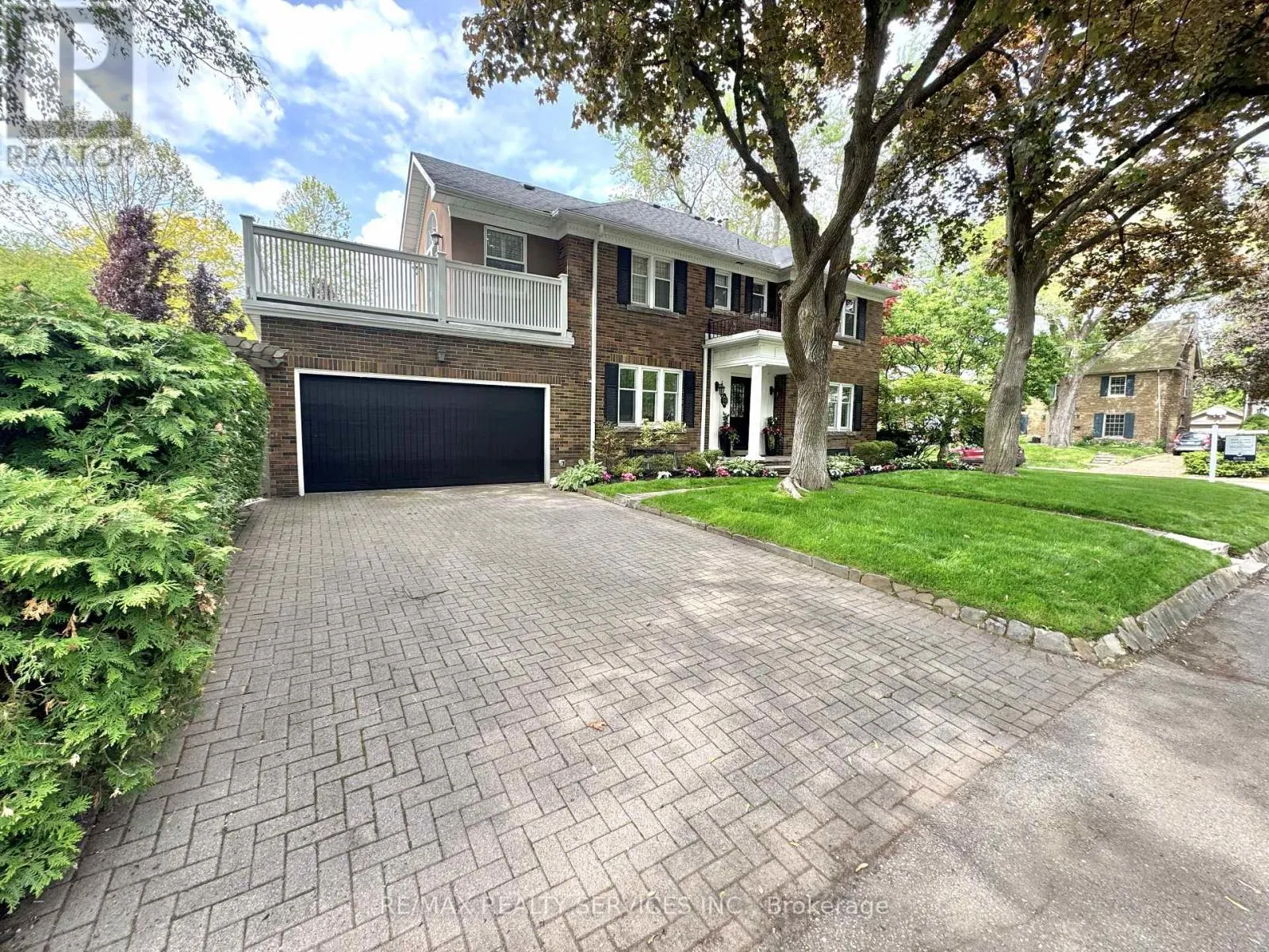 80 JACKSON AVENUE