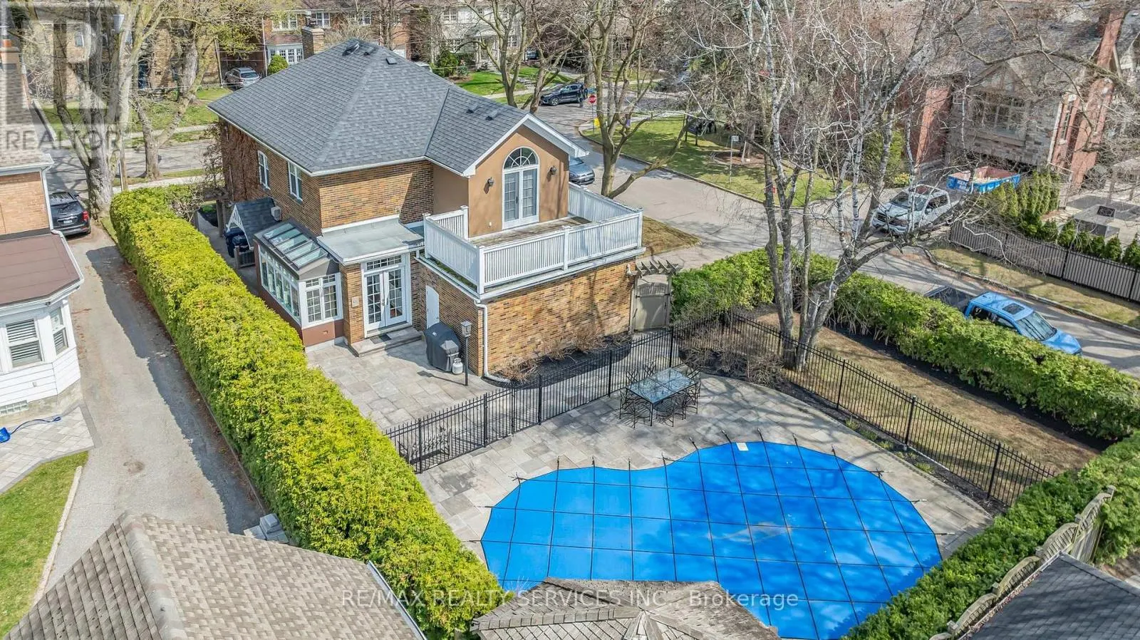 80 JACKSON AVENUE