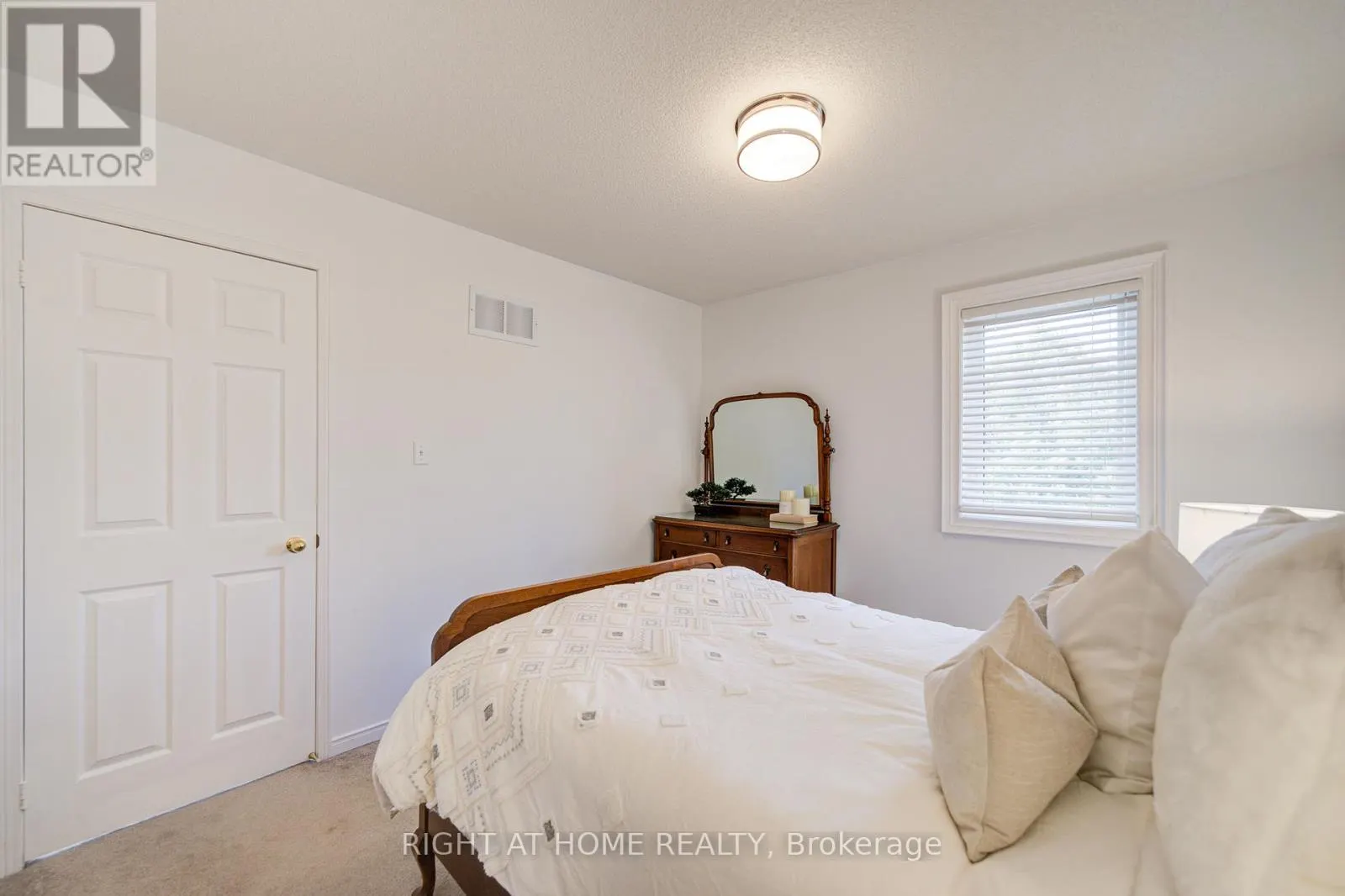 19 PURDY CRESCENT