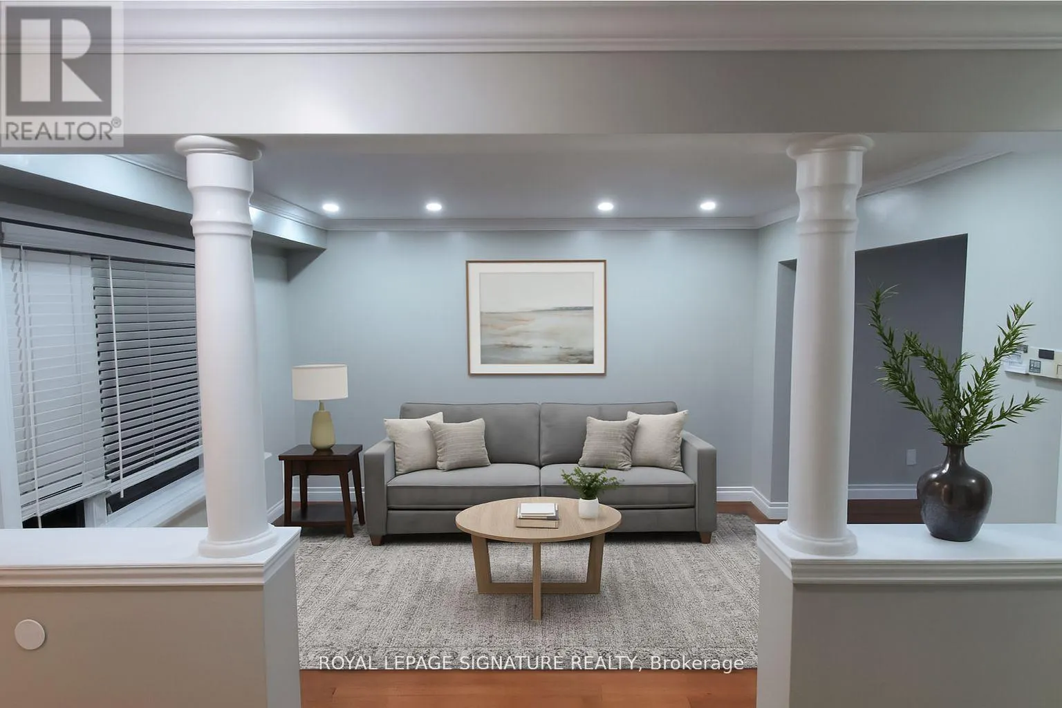 71 MANDARIN CRESCENT N