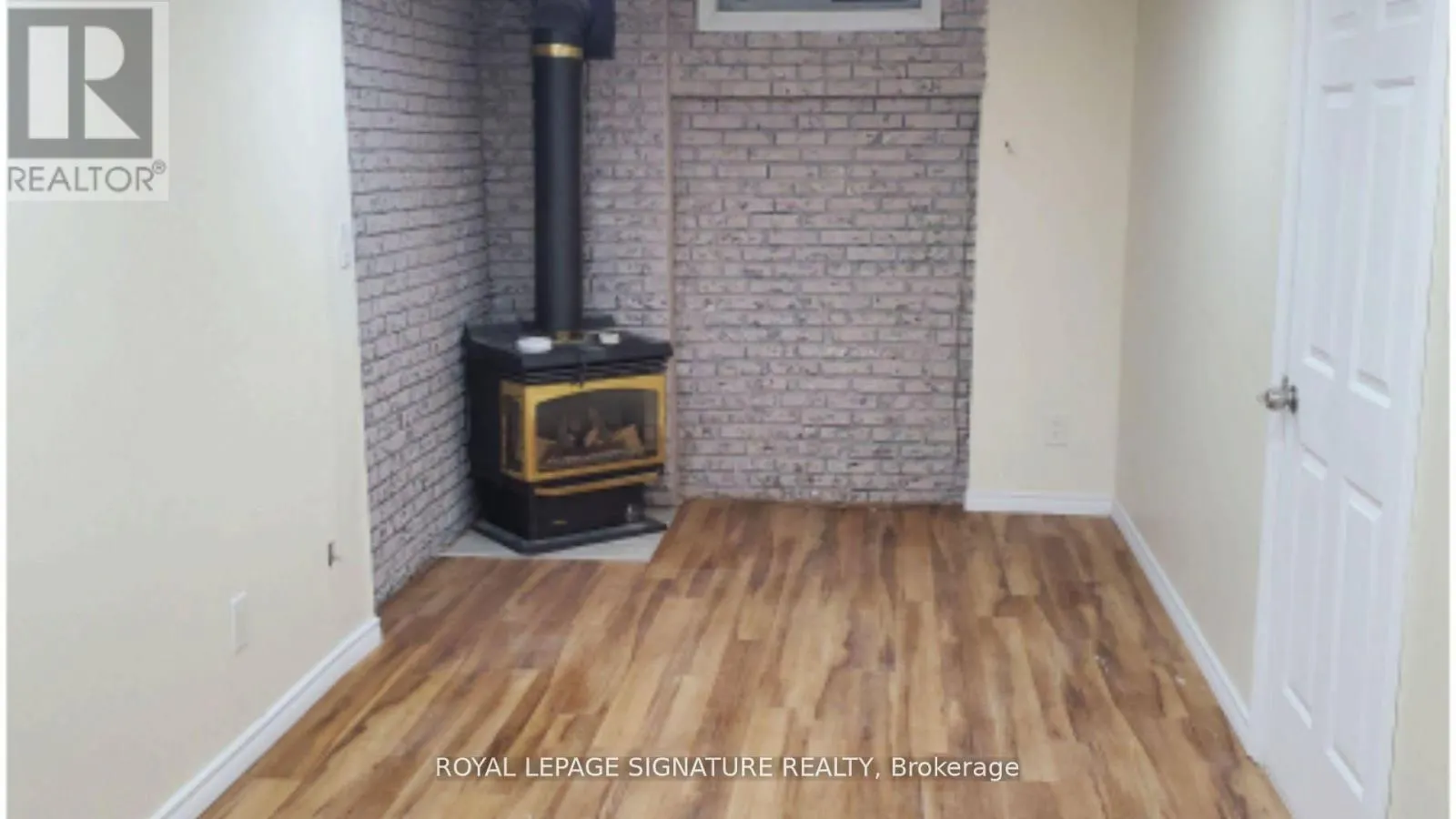 71 MANDARIN CRESCENT N