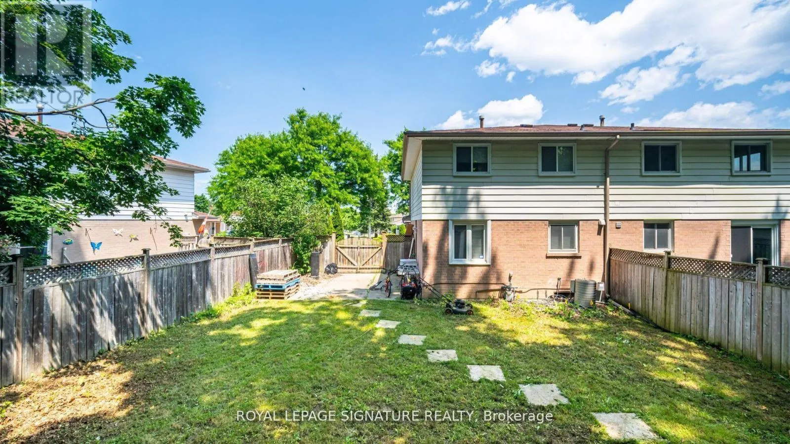 71 MANDARIN CRESCENT N