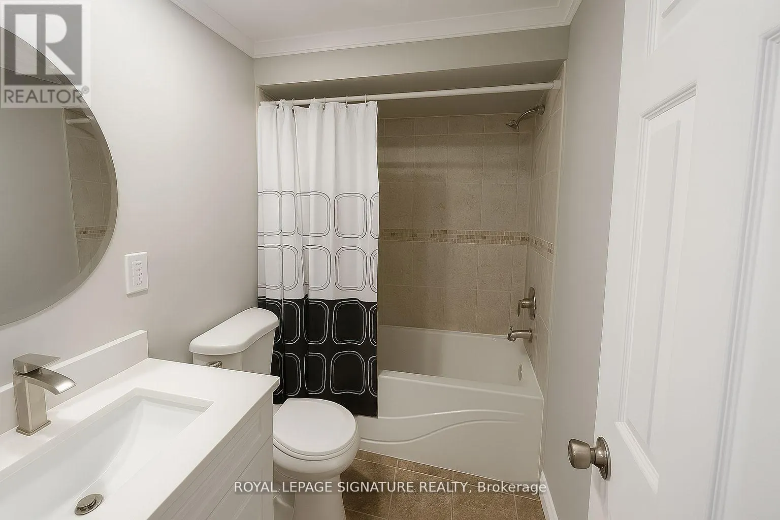 71 MANDARIN CRESCENT N