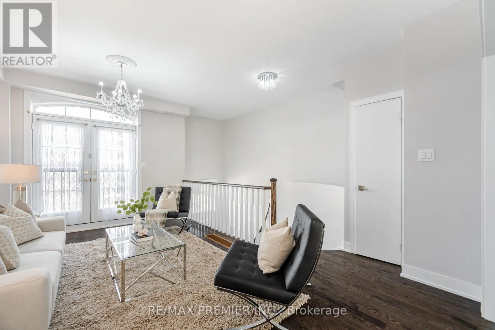 1204 BEACHCOMBER ROAD N
