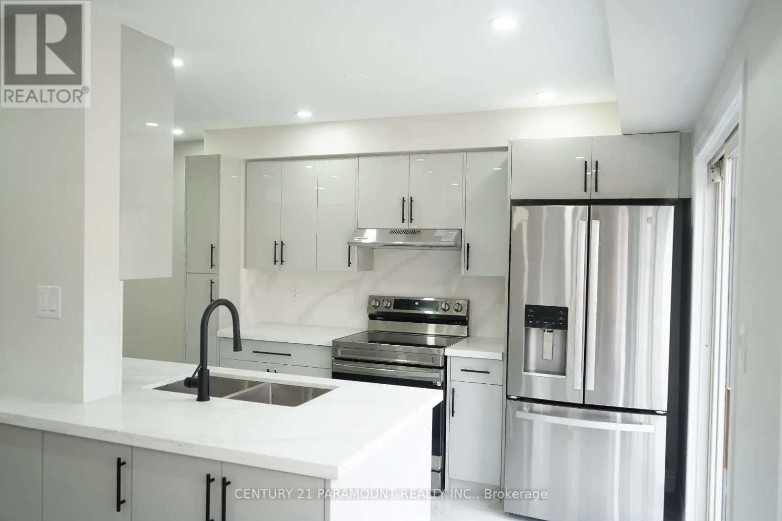 7544 BLACK WALNUT TRAIL