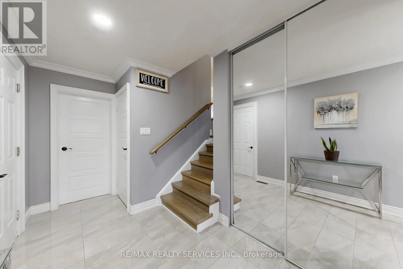 53 GENEVA CRESCENT