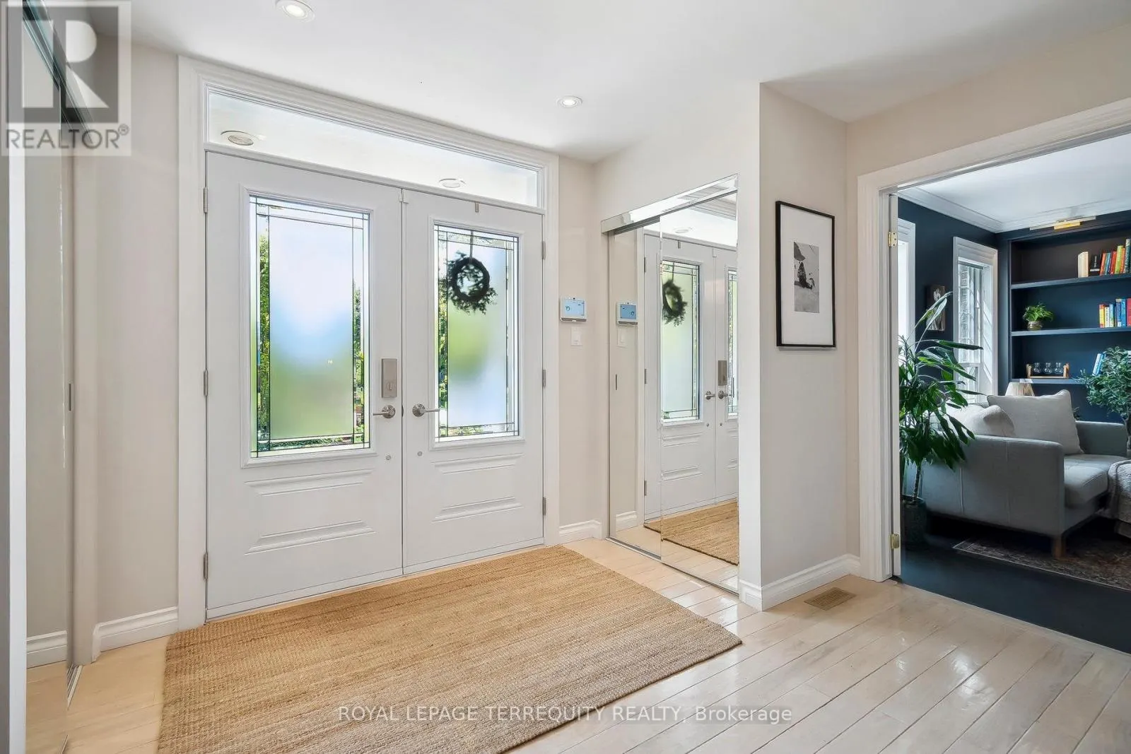 219 VALLEYVIEW COURT