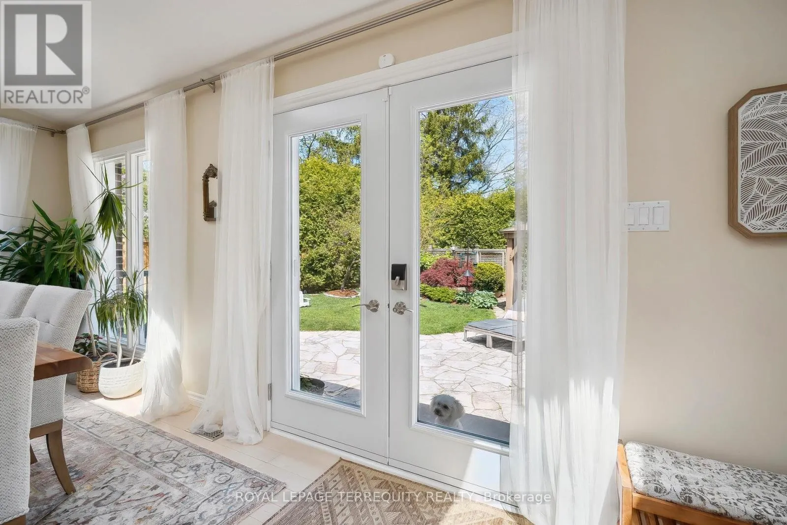 219 VALLEYVIEW COURT