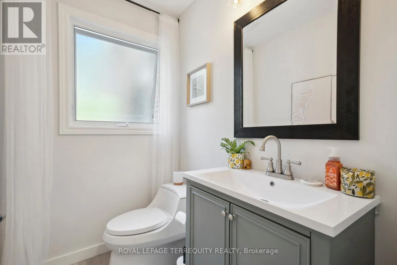 219 VALLEYVIEW COURT