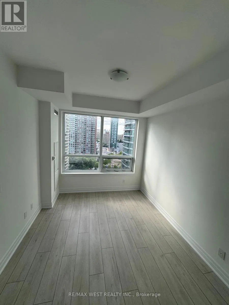 1111 - 30 ELM DRIVE