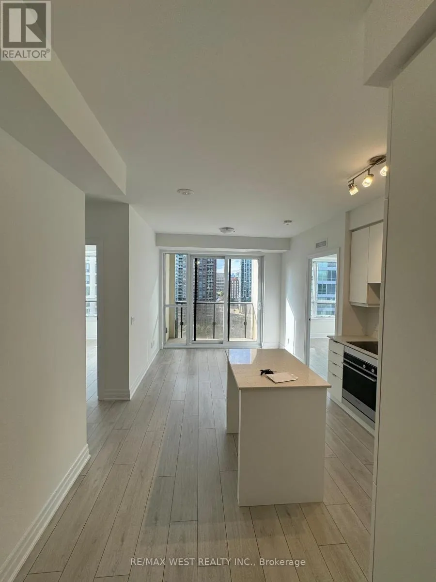 1111 - 30 ELM DRIVE