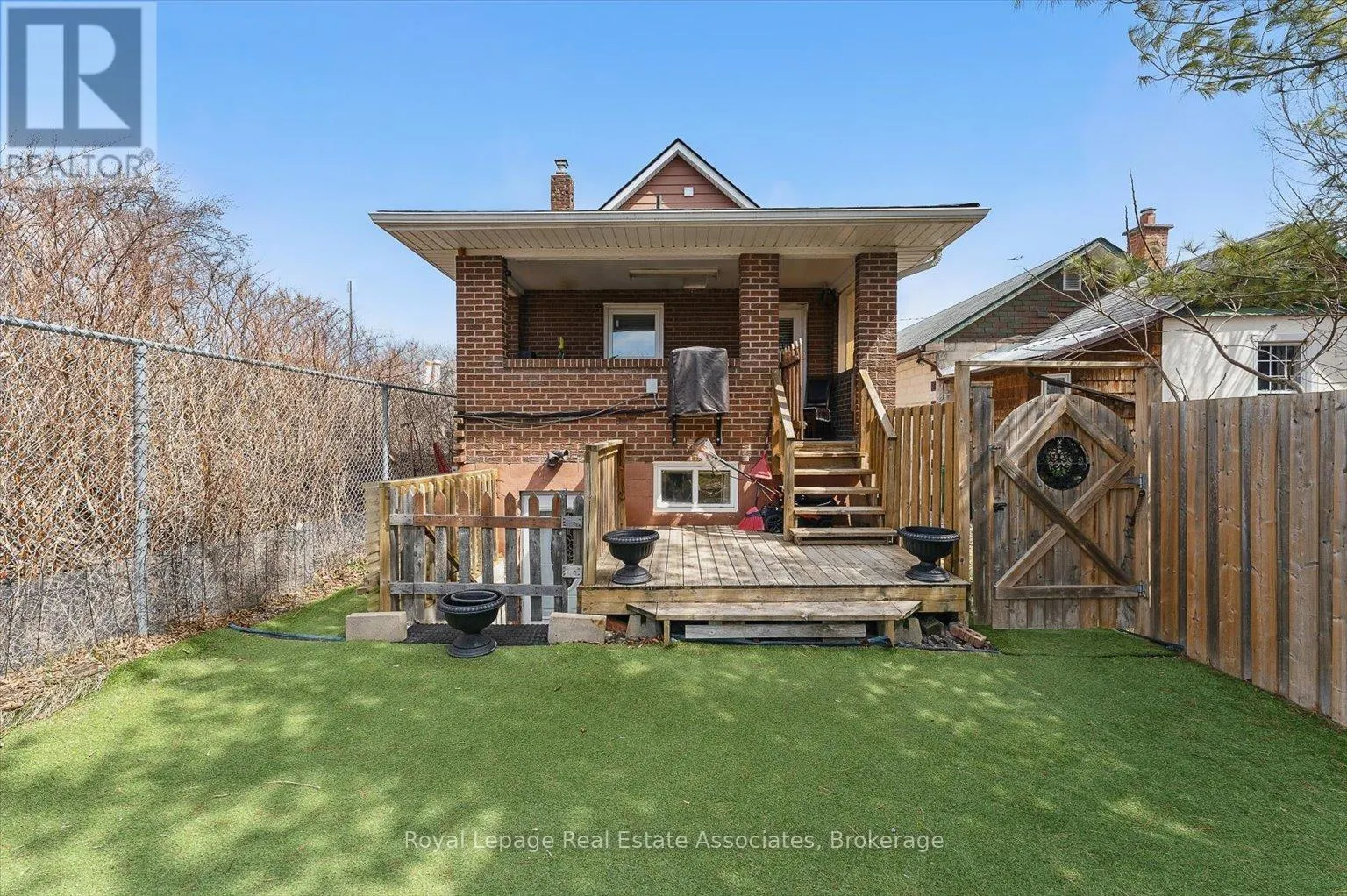 1106 HAIG BOULEVARD