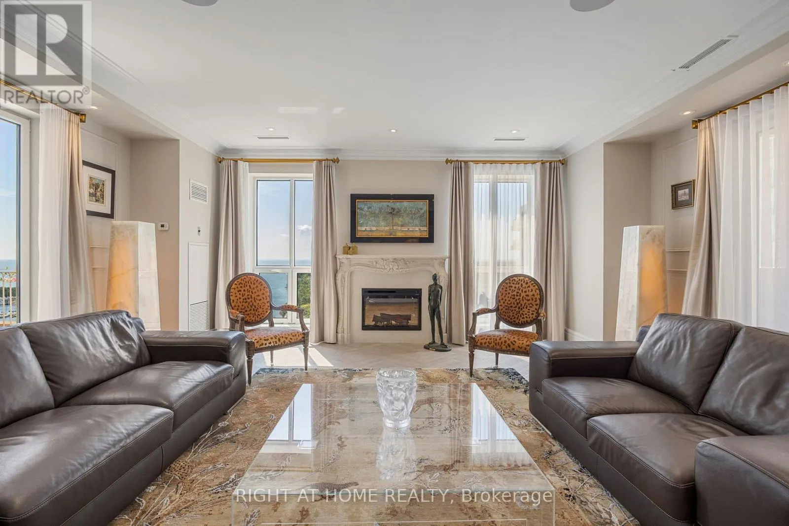 PH1501 - 2287 LAKE SHORE BOULEVARD W