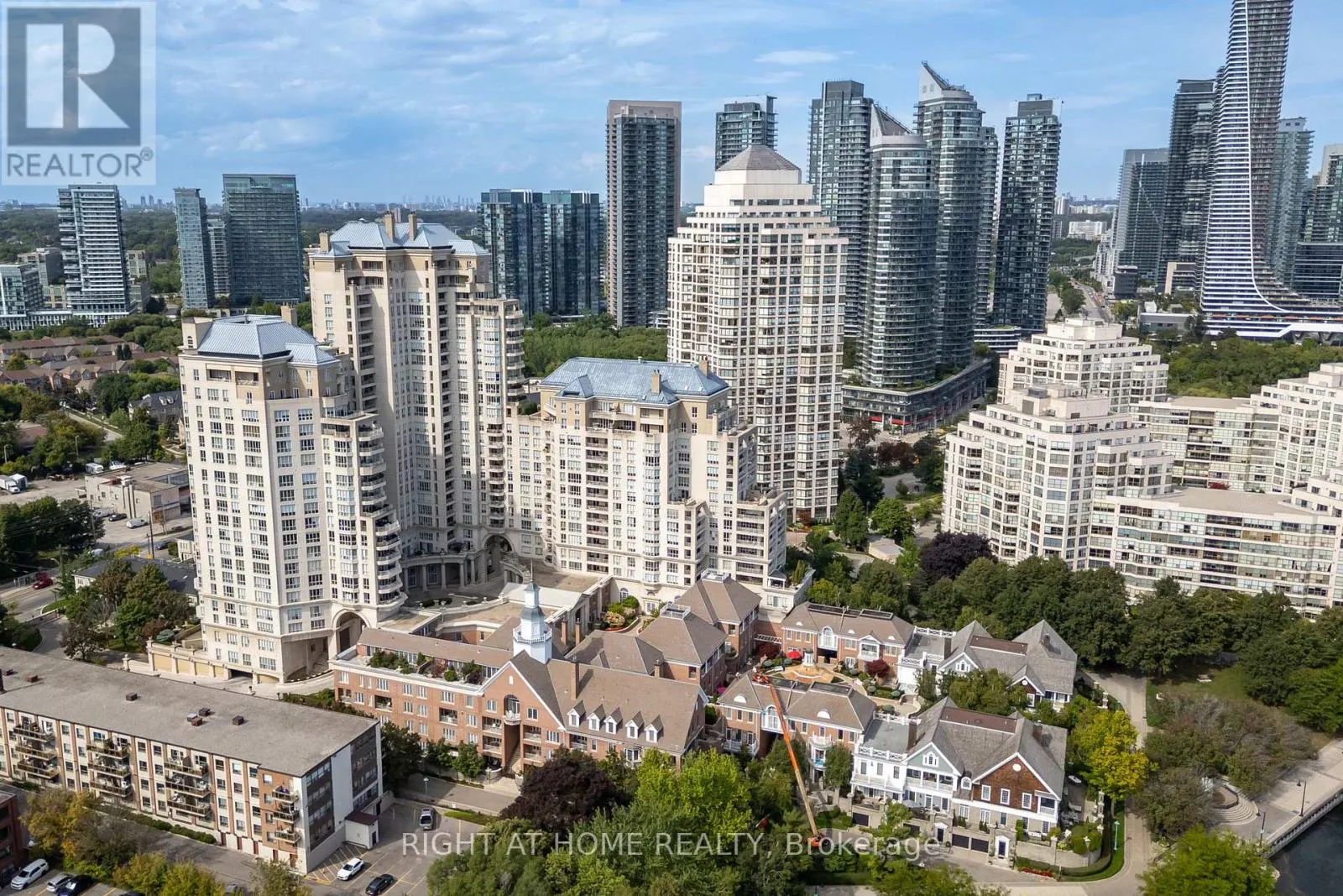 PH1501 - 2287 LAKE SHORE BOULEVARD W
